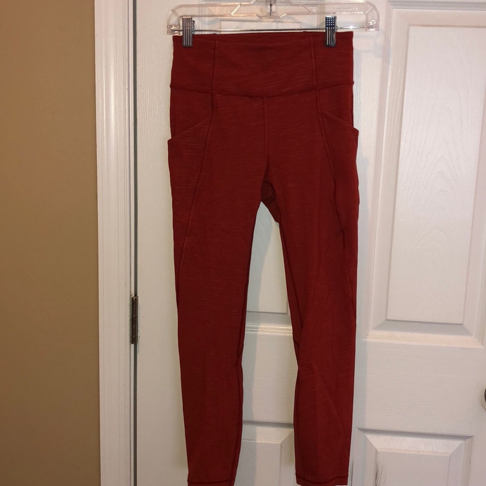 Excellent condition lululemon cropped leggings